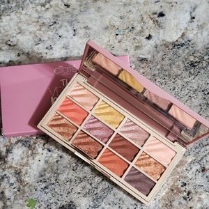 Ciaté London - Velvet Eyeshadow PaletteBNIB